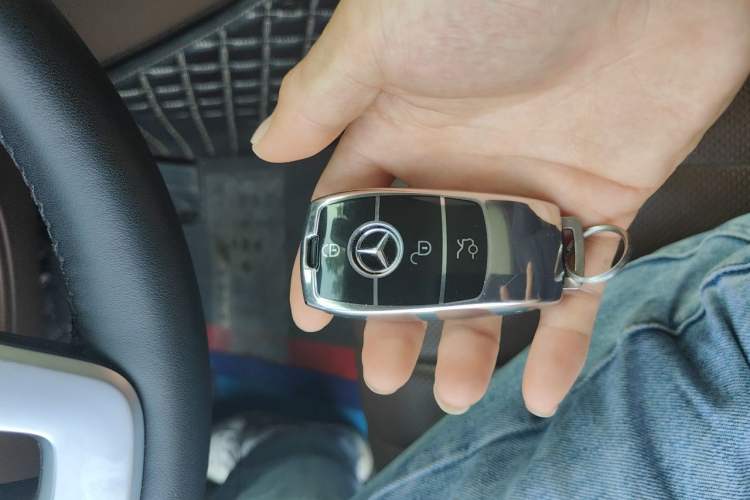 Used Mercedes-Benz E-Class 2020 Restyled E 300 L Exclusive Edition Vehicle Key