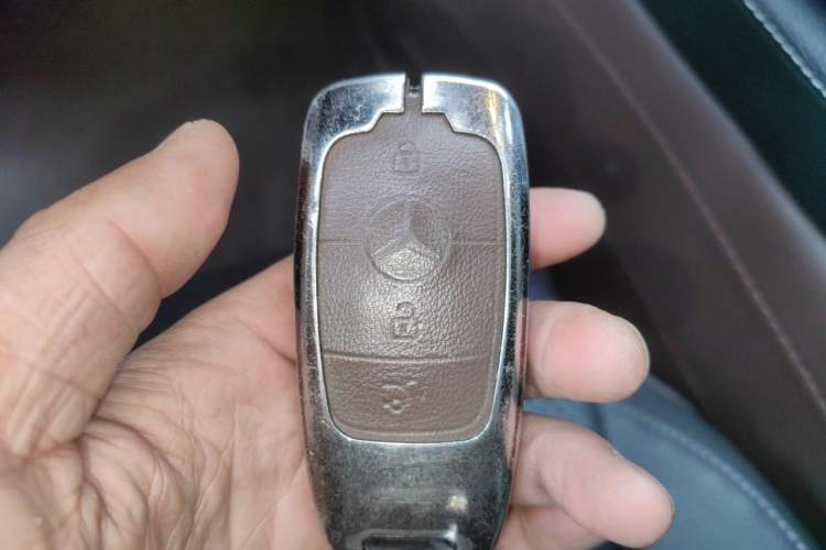 Used Mercedes-Benz E-Class 2020 E 300 L Sport Luxury Edition Vehicle Key