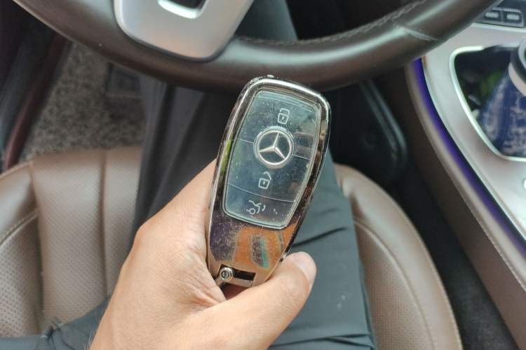 Used Mercedes-Benz E-Class 2020 Restyled E 300 L Exclusive Edition Vehicle Key