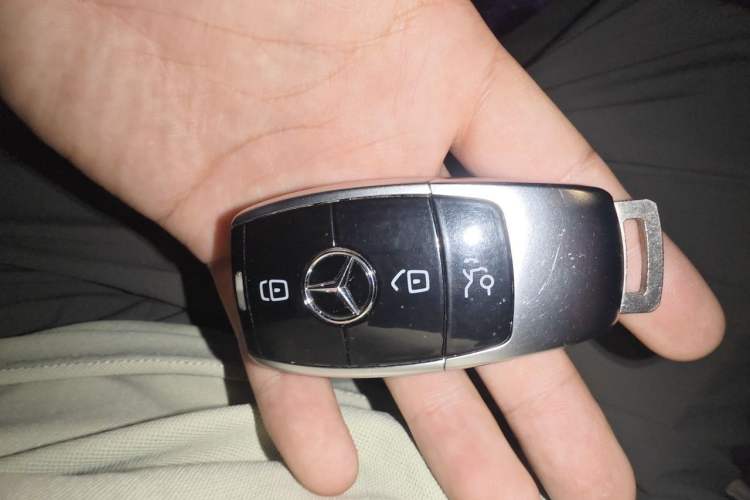 Used Mercedes-Benz E-Class 2020 Restyled E 300 L Sport Exclusive Edition Vehicle Key