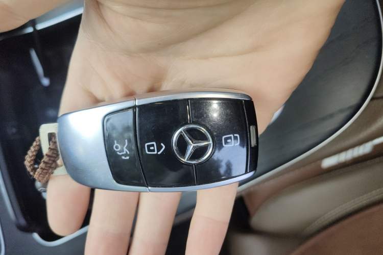 Used Mercedes-Benz E-Class 2020 E 260 L Sport Edition Vehicle Key