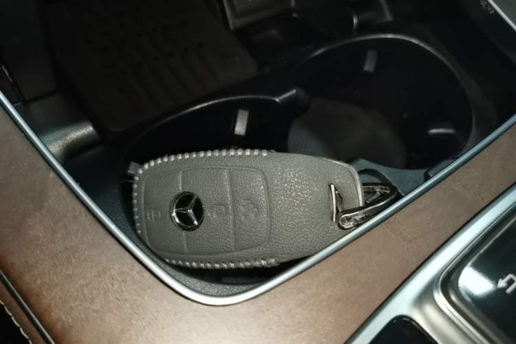 Used Mercedes-Benz E-Class 2020 Restyled E 300 L Exclusive Edition Vehicle Key