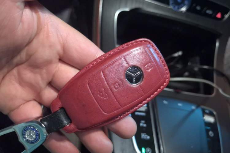 Used Mercedes-Benz E-Class 2020 E 300 L Sporty and Stylish Model Vehicle Key