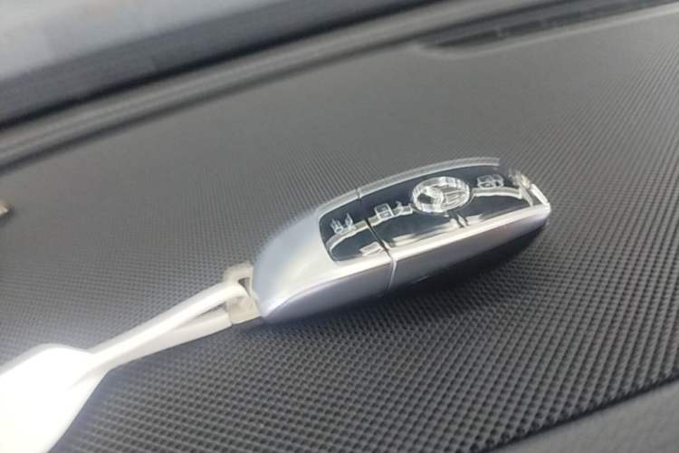 Used Mercedes-Benz E-Class 2020 Restyled E 300 L Sporty and Stylish Edition Vehicle Key