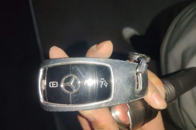 Used Mercedes-Benz E-Class 2020 Restyled E 300 L Sporty and Stylish Edition Vehicle Key