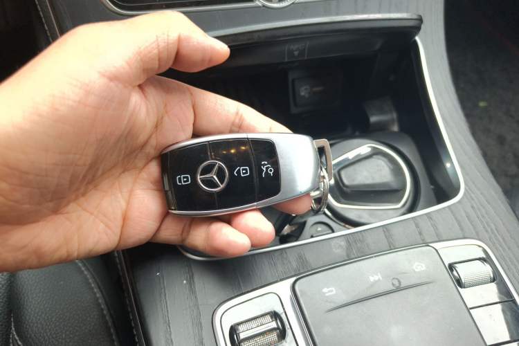 Used Mercedes-Benz E-Class 2020 Restyled E 300 L Sporty and Stylish Edition Vehicle Key
