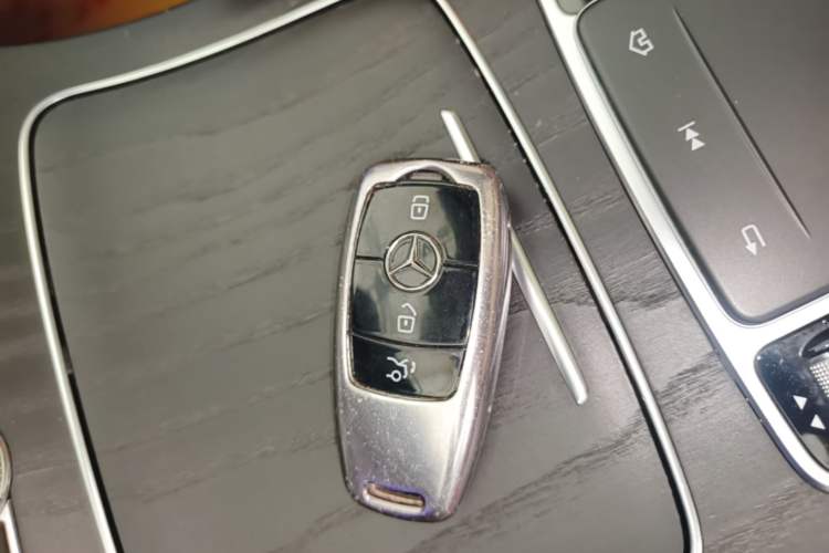 Used Mercedes-Benz E-Class 2020 Restyled E 300 L Sport Exclusive Edition Vehicle Key