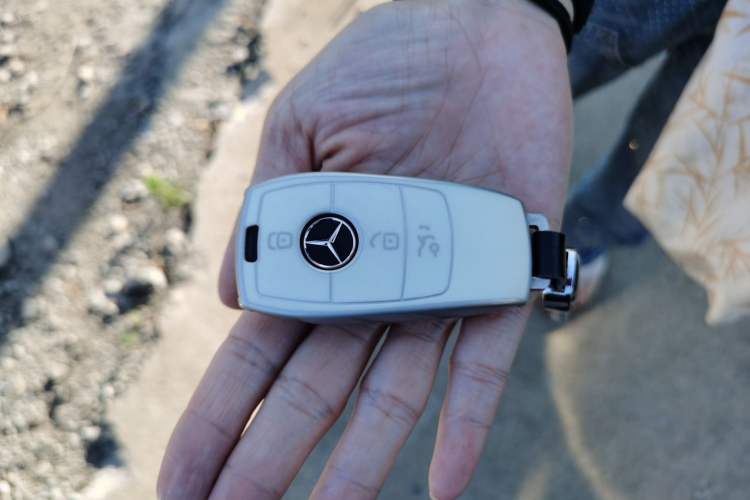 Used Mercedes-Benz E-Class 2020 Restyled E 300 L Exclusive Edition Vehicle Key