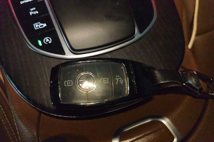 Used Mercedes-Benz E-Class 2020 E 300 L Sporty and Stylish Model Vehicle Key