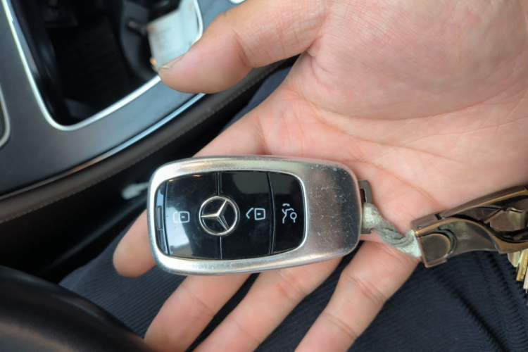 Used Mercedes-Benz E-Class 2020 Restyled E 300 L Sport Exclusive Edition Vehicle Key