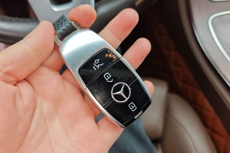 Used Mercedes-Benz E-Class 2020 E 260 L Vehicle Key