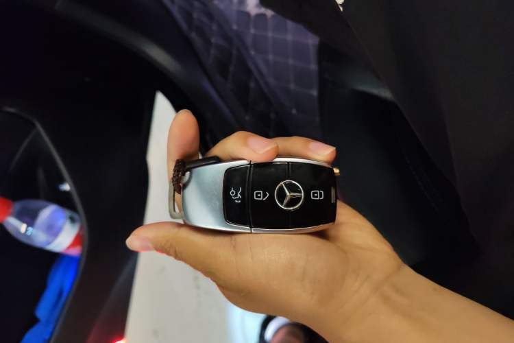 Used Mercedes-Benz E-Class 2020 Restyled E 300 L Sport Exclusive Edition Vehicle Key