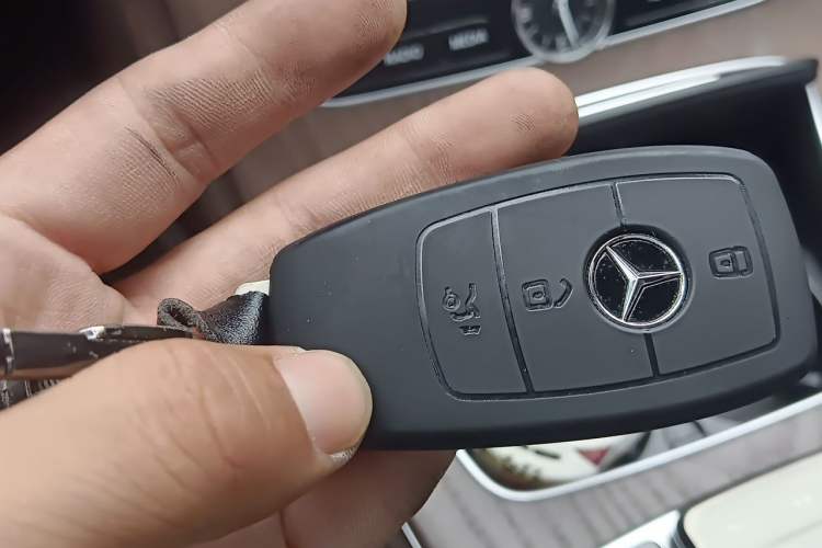 Used Mercedes-Benz E-Class 2020 Restyled E 300 L Exclusive Edition Vehicle Key