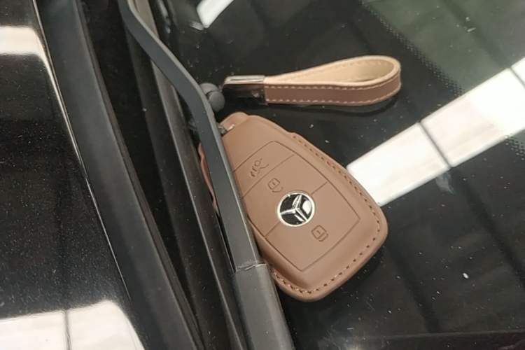Used Mercedes-Benz E-Class 2020 Facelift E 260 L Vehicle Key