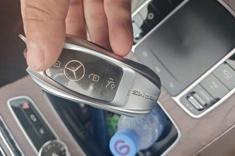 Used Mercedes-Benz E-Class 2020 Facelift E 300 L Stylish Edition Vehicle Key