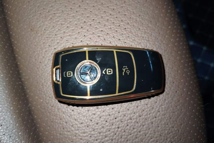 Used Mercedes-Benz E-Class 2020 Facelift E 260 L Sport Edition Vehicle Key