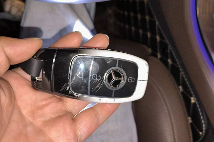 Used Mercedes-Benz E-Class 2020 Facelift E 260 L Vehicle Key