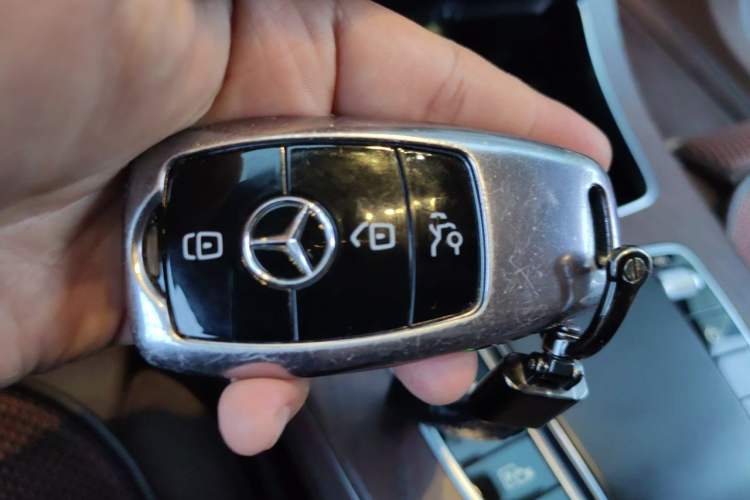 Used Mercedes-Benz E-Class 2020 E 260 L 4MATIC Vehicle Key