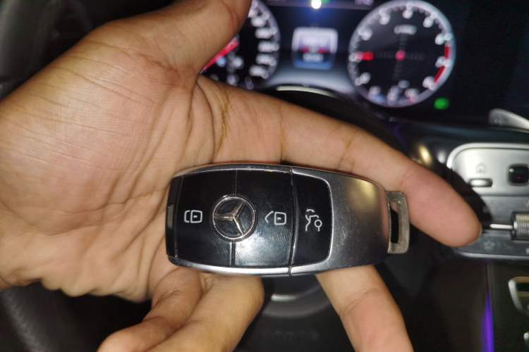Used Mercedes-Benz E-Class 2020 Facelift E 260 L Sport Edition Vehicle Key