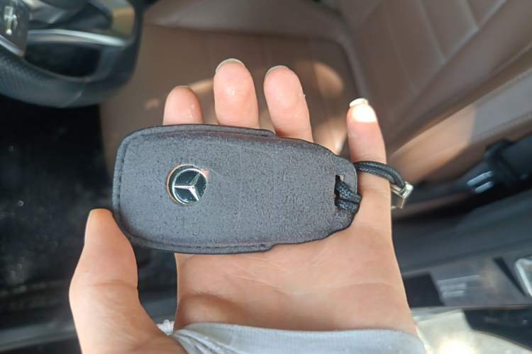 Used Mercedes-Benz E-Class 2020 Restyled E 300 L Sporty and Stylish Edition Vehicle Key