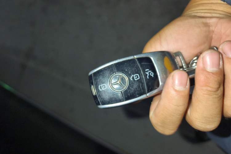 Used Mercedes-Benz E-Class 2020 E 260 L Vehicle Key