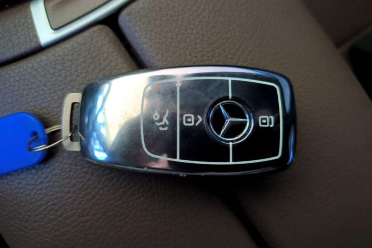Used Mercedes-Benz E-Class 2020 E 300 L Sporty and Stylish Model Vehicle Key