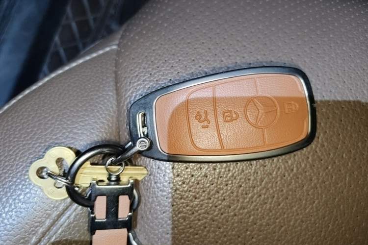 Used Mercedes-Benz E-Class 2020 E 300 L Sport Luxury Edition Vehicle Key