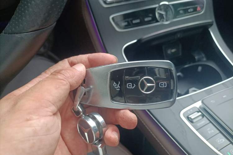 Used Mercedes-Benz E-Class 2020 Restyled E 300 L Sporty and Stylish Edition Vehicle Key