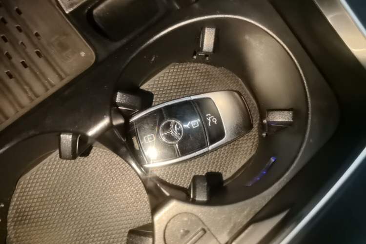 Used Mercedes-Benz E-Class 2020 Restyled E 300 L Sport Exclusive Edition Vehicle Key