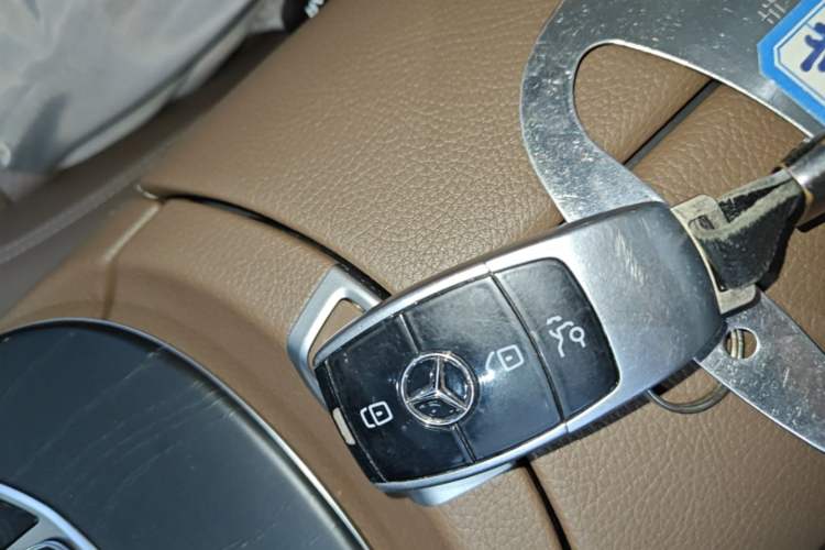 Used Mercedes-Benz E-Class 2020 E 300 L Sporty and Stylish Model Vehicle Key