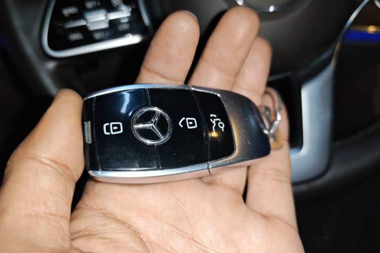 Used Mercedes-Benz E-Class 2020 Facelift E 260 L Vehicle Key