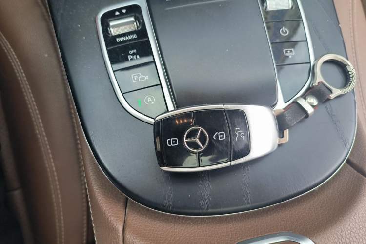 Used Mercedes-Benz E-Class 2020 Restyled E 300 L Sport Exclusive Edition Vehicle Key