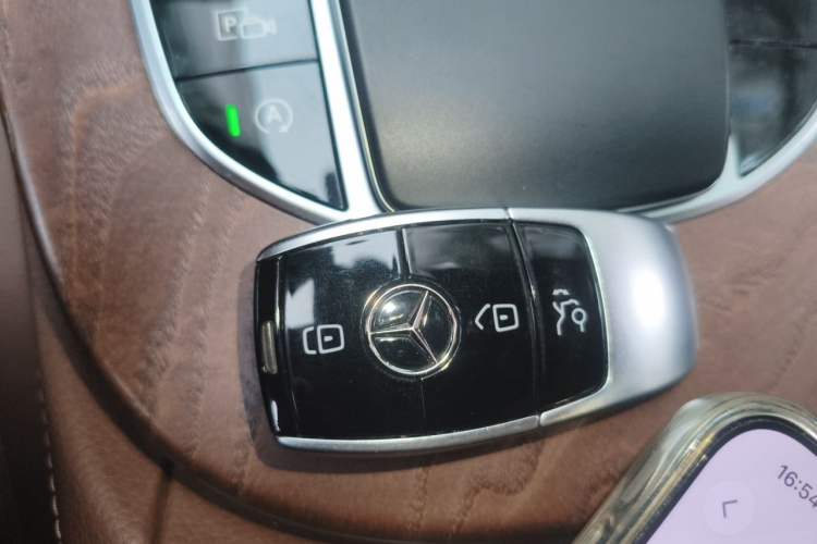 Used Mercedes-Benz E-Class 2020 E 300 L Stylish Model Vehicle Key