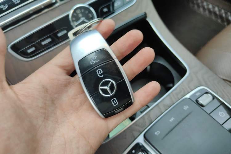 Used Mercedes-Benz E-Class 2020 Facelift E 300 L Stylish Edition Vehicle Key