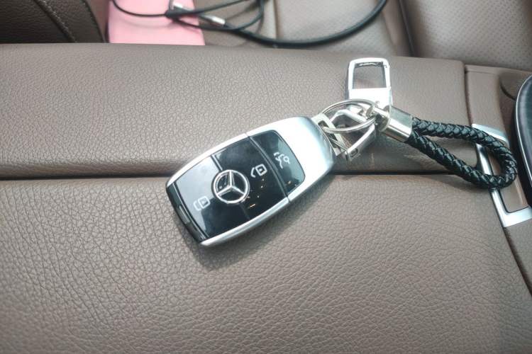 Used Mercedes-Benz E-Class 2020 Facelift E 260 L Sport Edition Vehicle Key