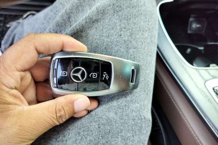 Used Mercedes-Benz E-Class 2020 Restyled E 300 L Sport Exclusive Edition Vehicle Key