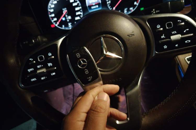 Used Mercedes-Benz E-Class 2020 E 300 L Stylish Model Vehicle Key