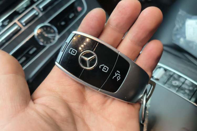 Used Mercedes-Benz E-Class 2020 E 300 L Sporty and Stylish Model Vehicle Key