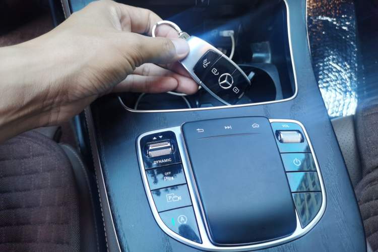 Used Mercedes-Benz E-Class 2020 Facelift E 260 L Sport Edition Vehicle Key