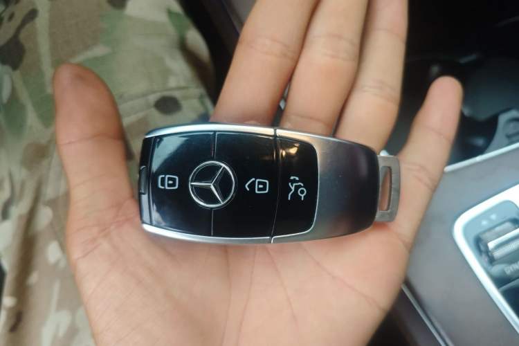 Used Mercedes-Benz E-Class 2020 Facelift E 300 L Stylish Edition Vehicle Key