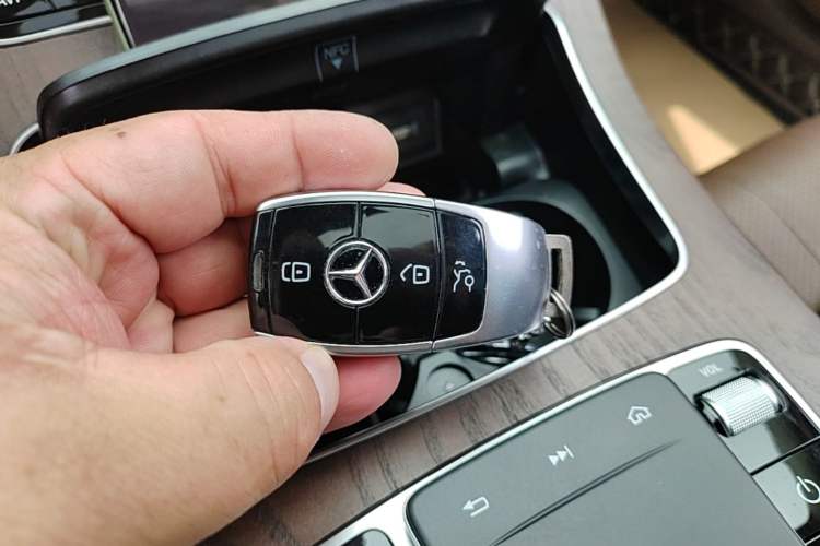 Used Mercedes-Benz E-Class 2020 Facelift E 260 L Vehicle Key
