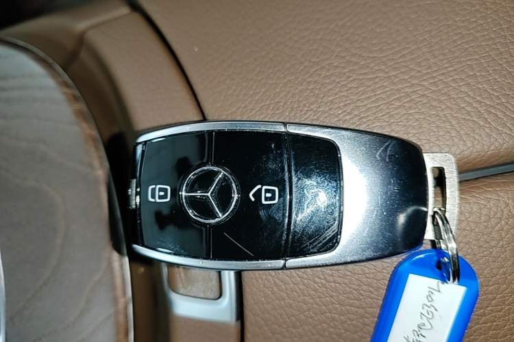 Used Mercedes-Benz E-Class 2020 E 300 L Stylish Model Vehicle Key