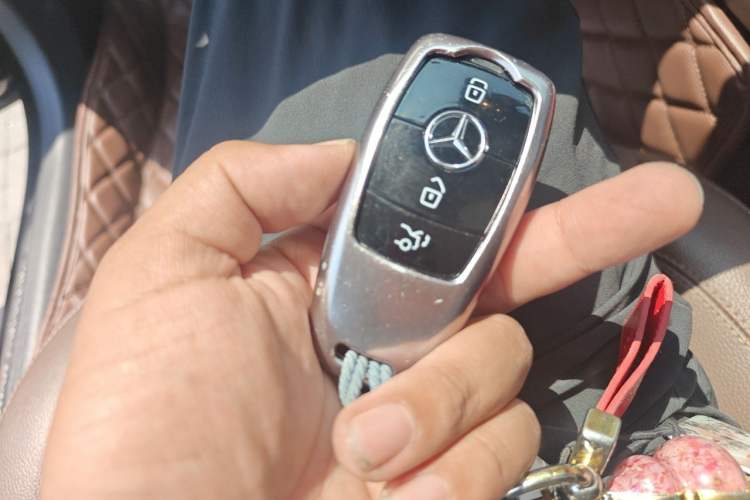 Used Mercedes-Benz E-Class 2020 Restyled E 300 L Sporty and Stylish Edition Vehicle Key