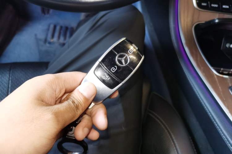 Used Mercedes-Benz E-Class 2020 Facelift E 260 L Vehicle Key
