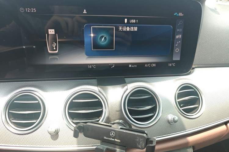 Used Mercedes-Benz E-Class 2020 Facelift E 260 Sport Edition Audio And AC Panel