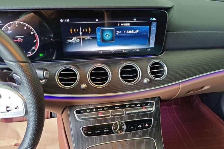 Used Mercedes-Benz E-Class 2020 Restyled E 300 L Sport Exclusive Edition Audio And AC Panel