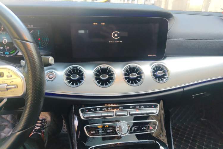 Used Mercedes-Benz E-Class 2020 E 260 Coupe Audio And AC Panel