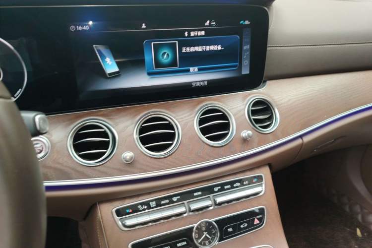 Used Mercedes-Benz E-Class 2020 Facelift E 300 L Stylish Edition Audio And AC Panel