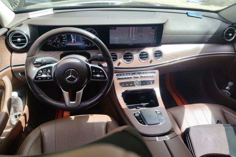 Used Mercedes-Benz E-Class 2020 E 300 L Stylish Model Center Console