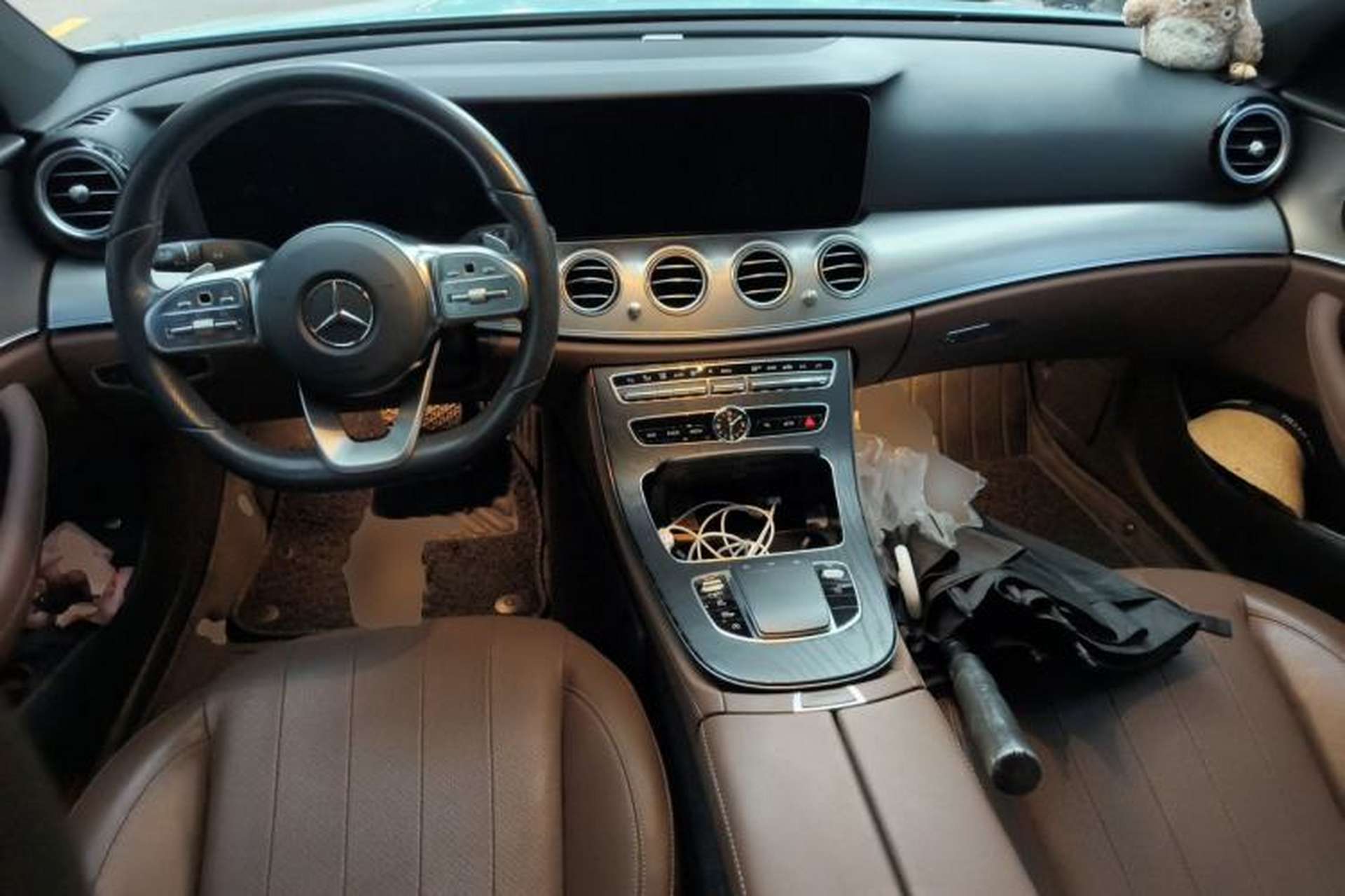 Used Mercedes-Benz E-Class 2020 E 260 Sport Edition Center Console